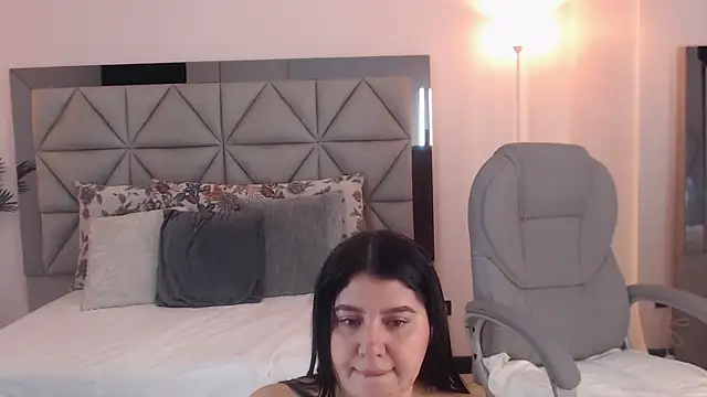 Violetta_rainbow's cam snapshot