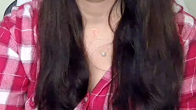 Naina_For_You's cam snapshot