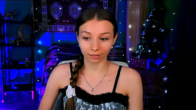 JulieDaniel's cam snapshot