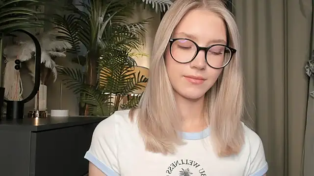 ChinBonnell's cam snapshot