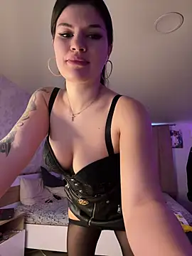 -MaybeBaby-'s cam snapshot