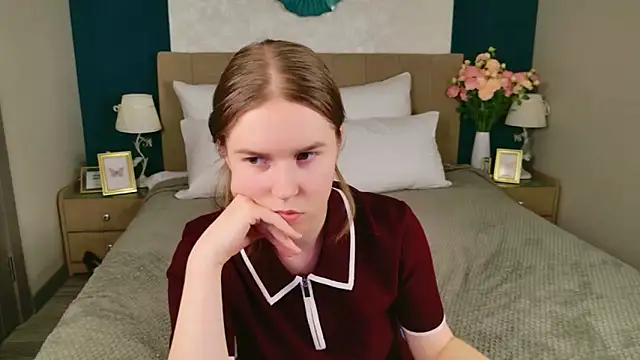 Alida_Brice's cam snapshot