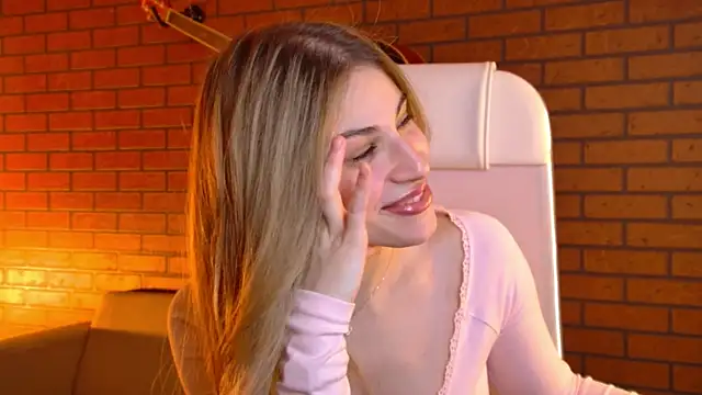 EllieCutes's cam snapshot