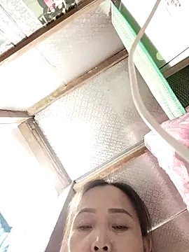 Feeling-hot live sex cam