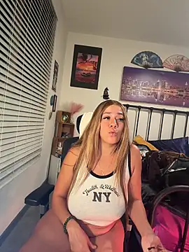 Bigbuttbrooklynn live sex cam