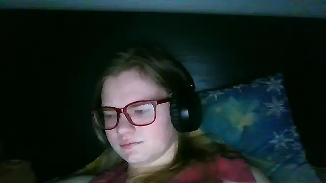 Moonolighta's cam snapshot