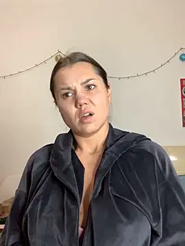 MiraMiss's cam snapshot