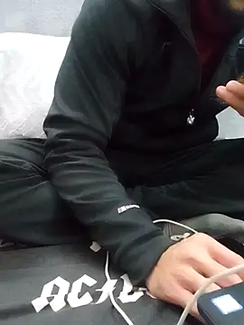 yazin19 live sex cam