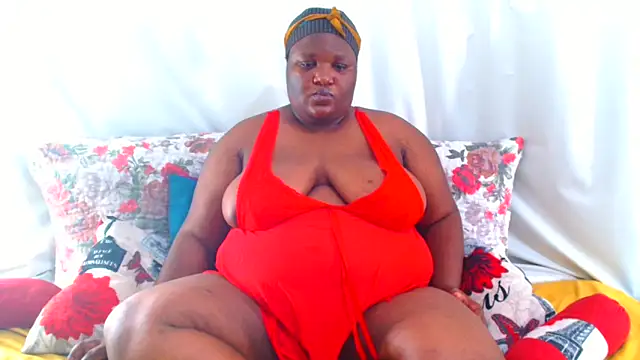 ChubbyBoobsxxx's cam snapshot