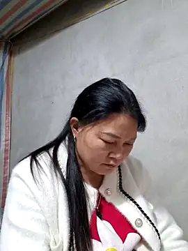 yoowwmr's cam snapshot