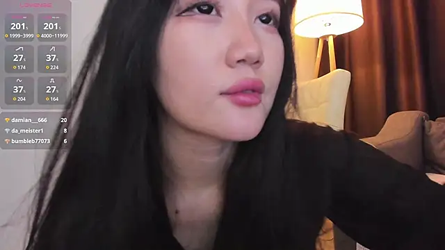 AmiliYan live sex cam