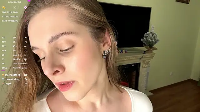 MiaBlanko's cam snapshot