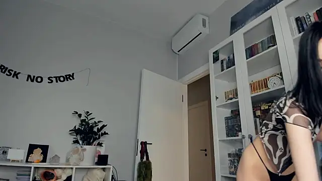 rina_tv's cam snapshot