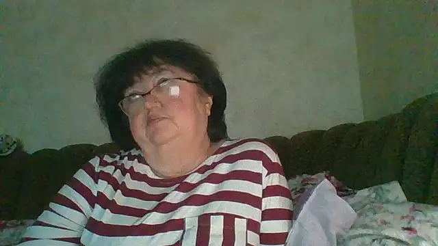 MilaSky5303's cam snapshot