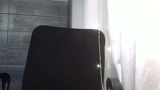 Naughty-Riya's cam snapshot