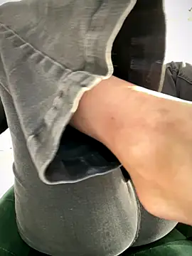 HotCydForU's cam snapshot