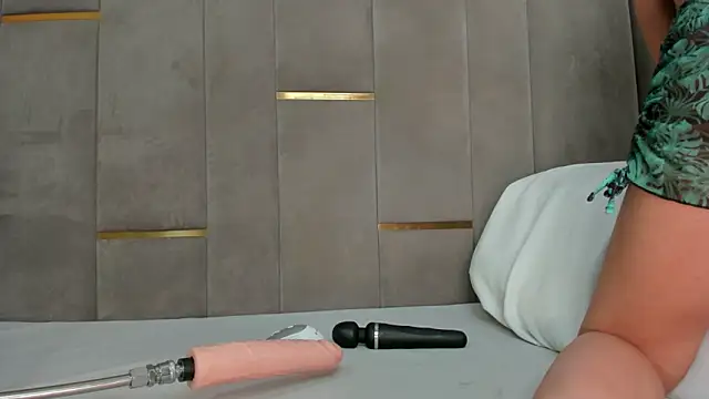 eva_lim's cam snapshot