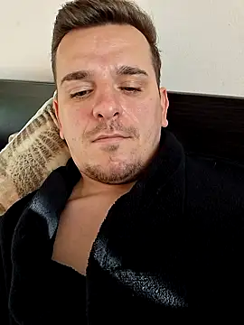 Huge_cock22cm live sex cam