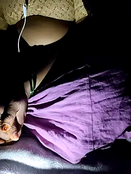 POOJACOUPLE live sex cam