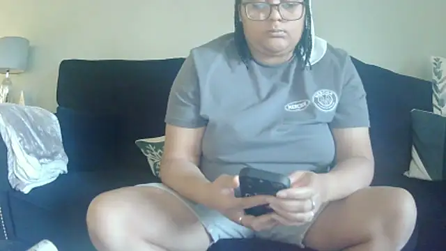 vanilla_chocolate23's cam snapshot