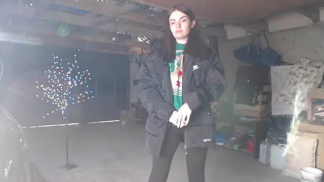 _JustmeHere_'s cam snapshot