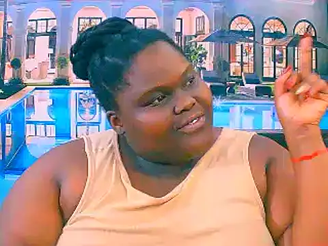 EbonyHotBuns's cam snapshot