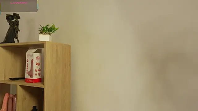 CleeoAdams_'s cam snapshot