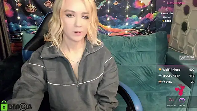 CrystalGirl99's cam snapshot