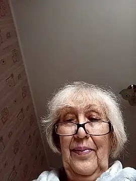 Anatolia5961's cam snapshot