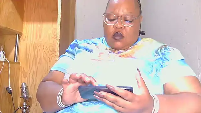 XCHOCOLOVEBBW69's cam snapshot