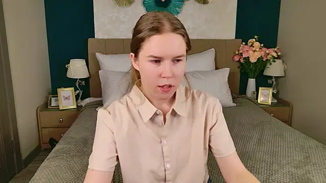 Alida_Brice's cam snapshot