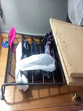 gurlnips live sex cam