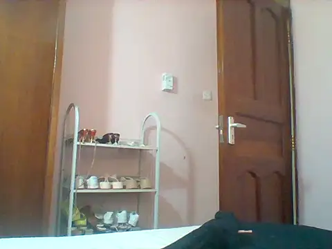 Hotty_254's cam snapshot