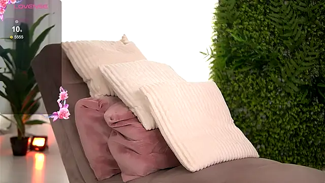 FreyaHeart's cam snapshot