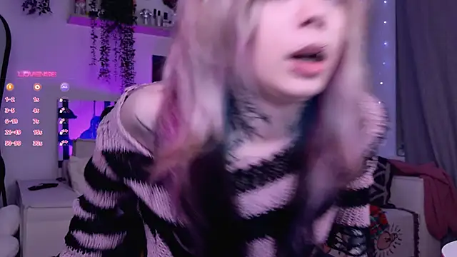 Lollyshy's cam snapshot