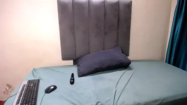 Kelly-001's cam snapshot