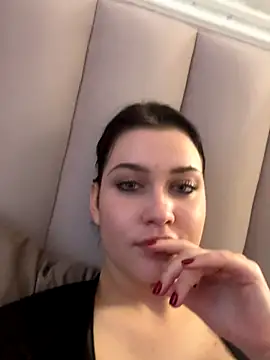 KikiWatson's cam snapshot