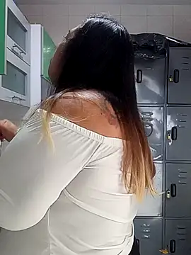 curvy_diva_'s cam snapshot