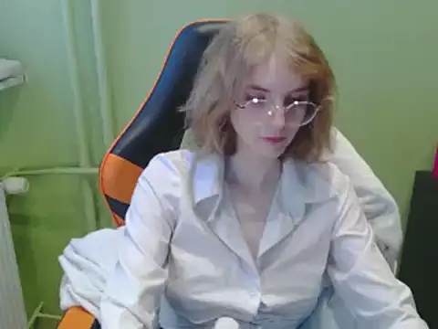 juicyPenny's cam snapshot