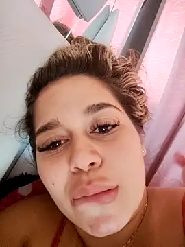 LaurenWelly_'s cam snapshot