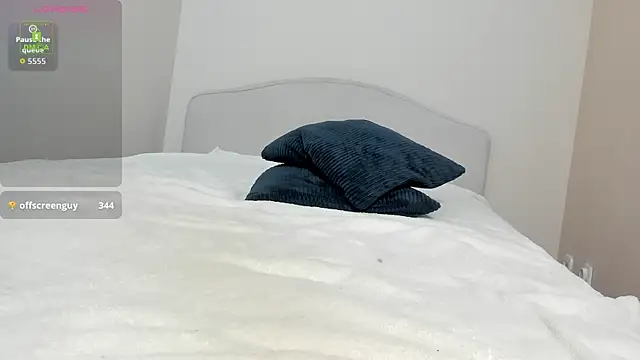 Naomi_Urban's cam snapshot