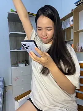 Sisilaydy_01's cam snapshot