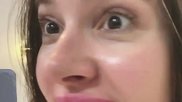 SepiahLune's cam snapshot