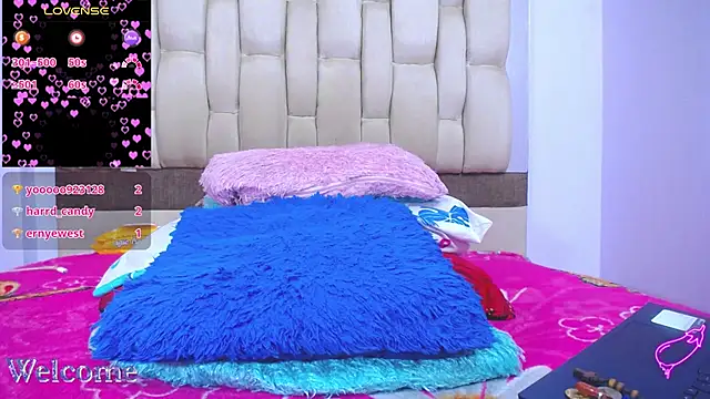 DollCoquette27 live sex cam