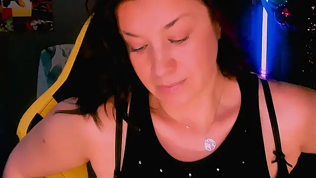 AnaMills's cam snapshot