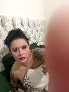 Charsworld's cam snapshot