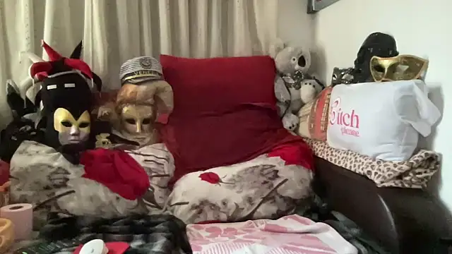 EroticVenetian live sex cam