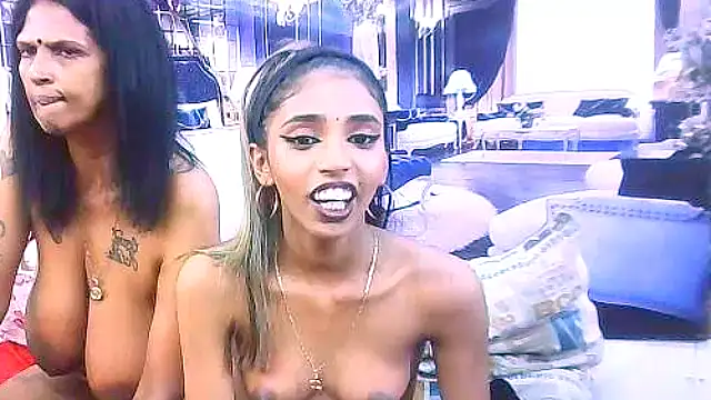 IndianSexySlender's cam snapshot