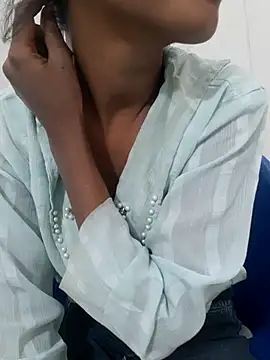 Navya67 live sex cam