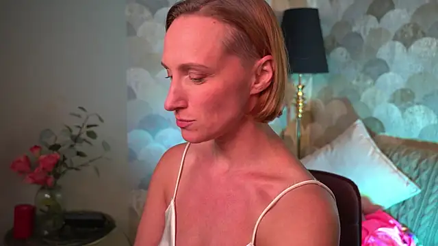 UmaTruewoman live sex cam